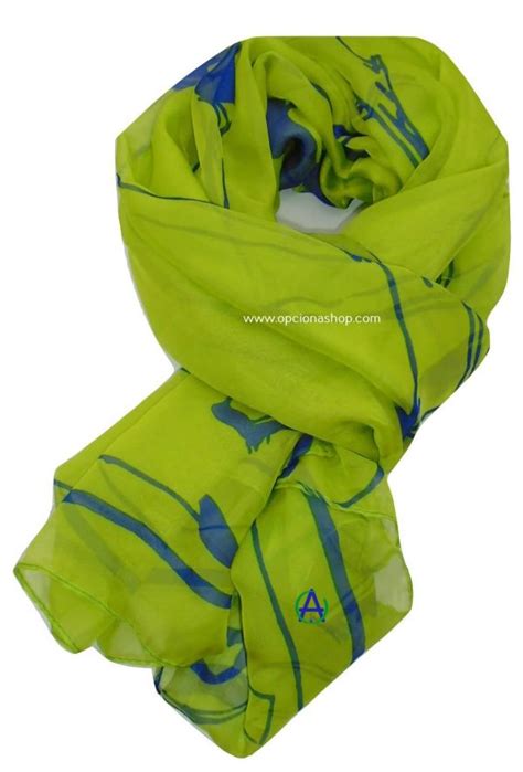 Pashmina chanel fluorescente calida y ligera 